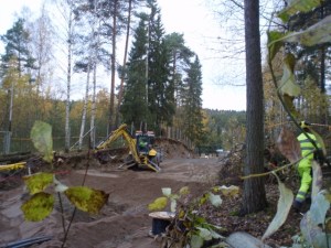 rautatienkadun kaivuutyomaalla tyomies