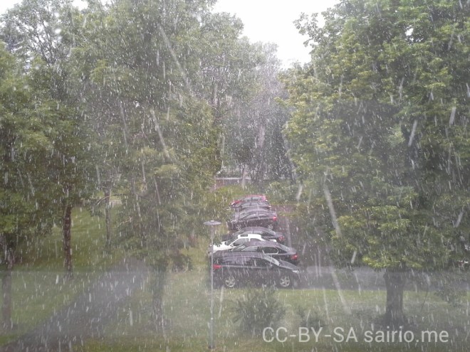 kesäkuussa-lunta-parkkipaikalle.jpg image